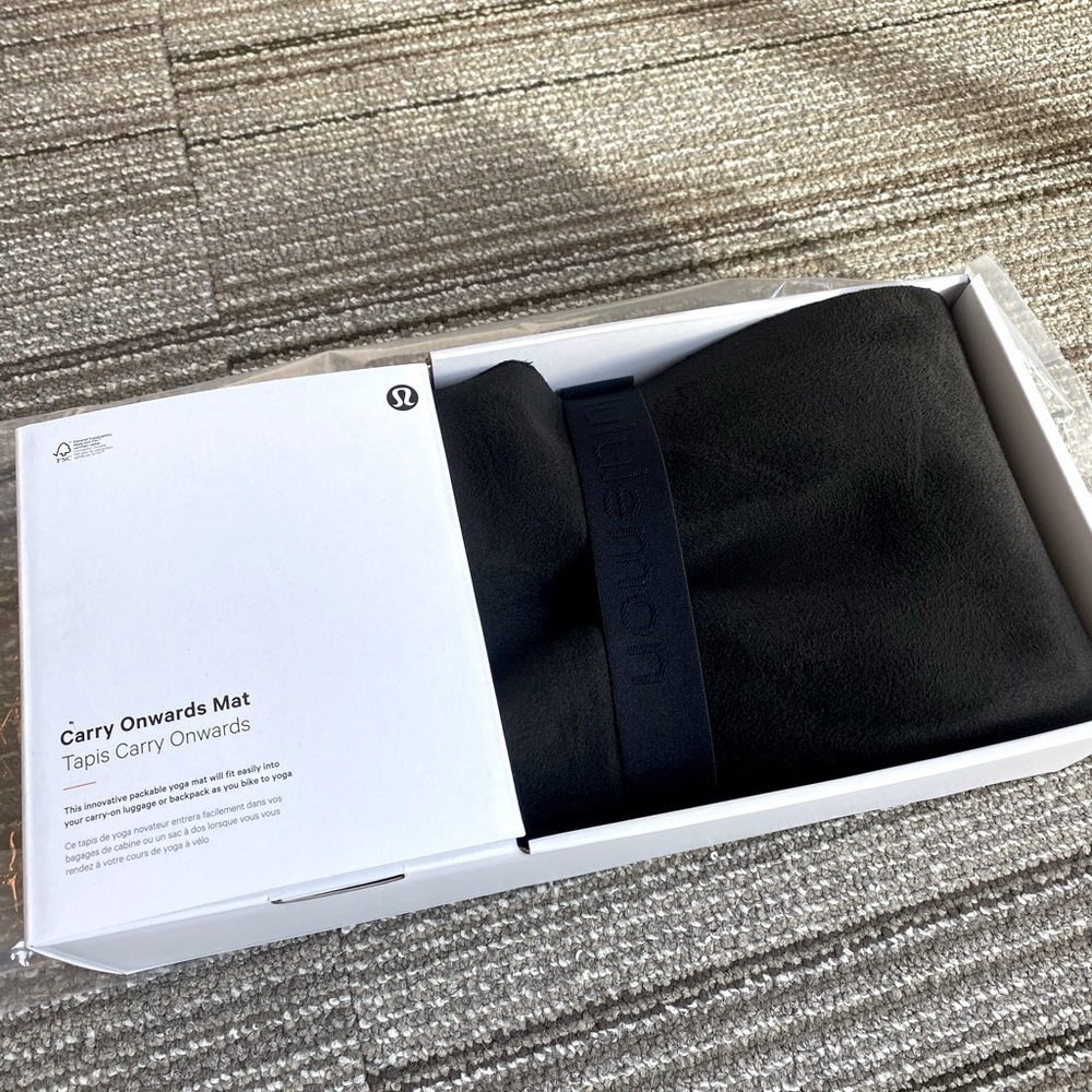 Lululemon Carry Onwards travel yoga mat